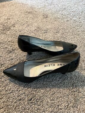 Anne Klein Black Patent Pointed-Toe Kitten Heel Pumps